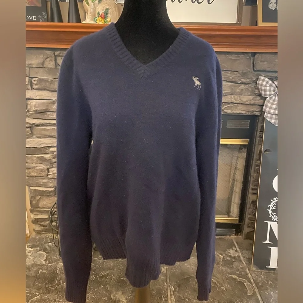 Abercrombie & Fitch Men’s Navy V-Neck Cashmere Sweater
